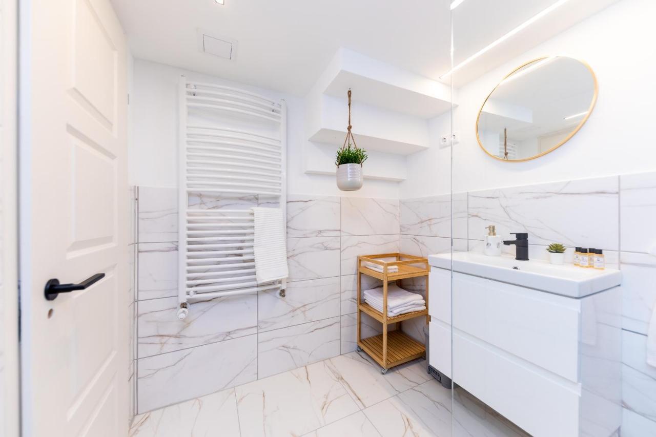 Kiraly Downtown Apartment بودابست المظهر الخارجي الصورة