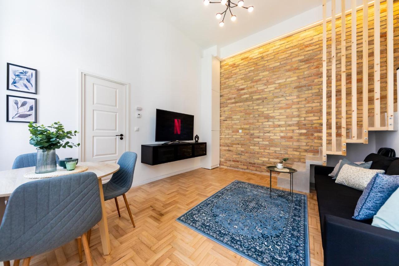 Kiraly Downtown Apartment بودابست المظهر الخارجي الصورة